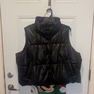Old Navy Black Puffer Vest